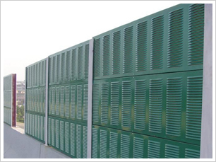 鼎坤隔音 高速公路隔音屏障與護欄網(wǎng)的專業(yè)解決方案